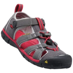 Keen Seacamp II CNX -Chic Shoes Shop keen seacamp ii cnx magnetic racing red t us 4 eur 19 magnetic racing red 0