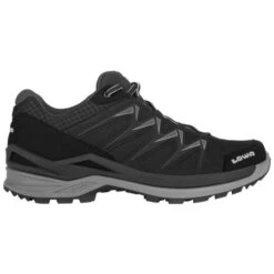 Lowa Innox Pro GTX Lo -Chic Shoes Shop lowa innox pro gtx lo black grey 6 5 uk 40 eur black grey 0